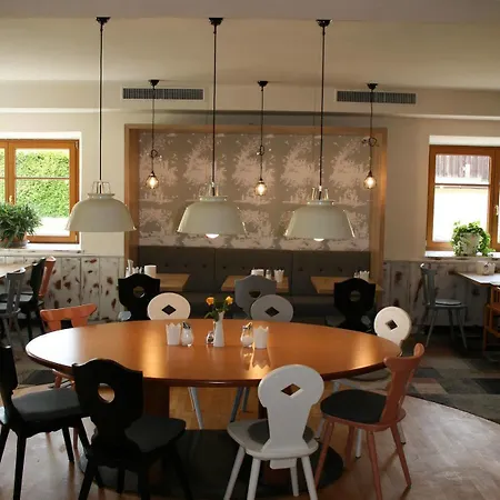 Hotel Der Tannenhof 3*