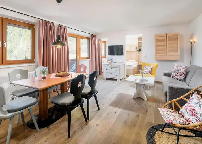 Der Tannenhof - Radfahrerhotel Hotel Reutte