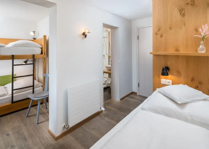 Hotel Der Tannenhof - Radfahrerhotel Reutte