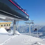 Otel Der Tannenhof - Radfahrerhotel Reutte