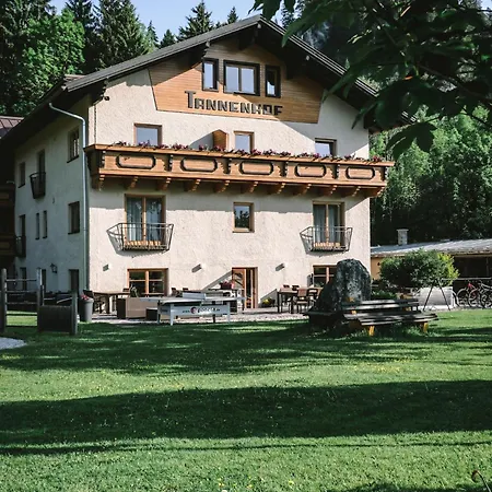 Der Tannenhof - Radfahrerhotel Otel 3*